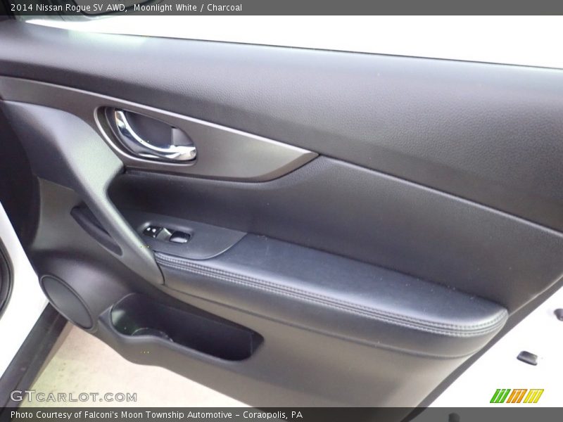 Moonlight White / Charcoal 2014 Nissan Rogue SV AWD