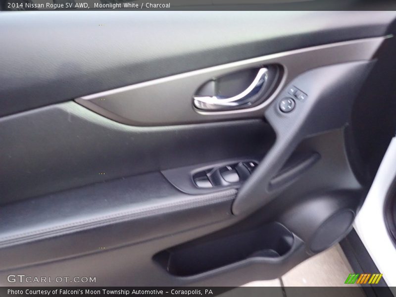 Moonlight White / Charcoal 2014 Nissan Rogue SV AWD