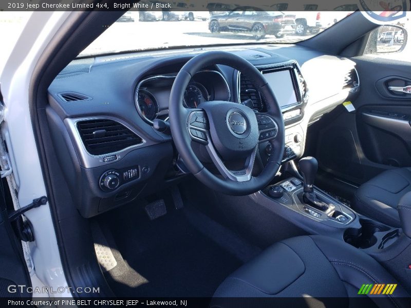 Bright White / Black 2019 Jeep Cherokee Limited 4x4