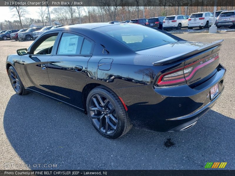 Pitch Black / Black 2019 Dodge Charger SXT