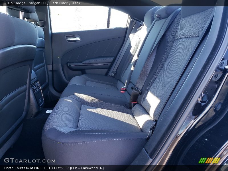 Pitch Black / Black 2019 Dodge Charger SXT