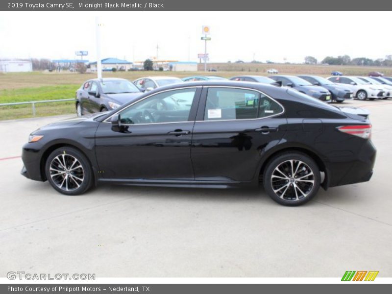  2019 Camry SE Midnight Black Metallic