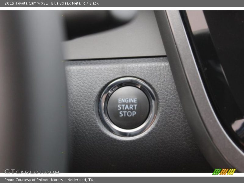 Blue Streak Metallic / Black 2019 Toyota Camry XSE