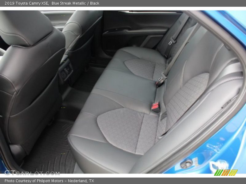 Blue Streak Metallic / Black 2019 Toyota Camry XSE