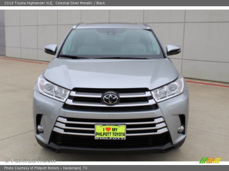 Celestial Silver Metallic / Black 2019 Toyota Highlander XLE