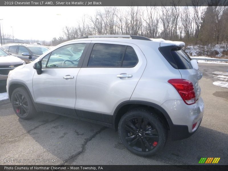 Silver Ice Metallic / Jet Black 2019 Chevrolet Trax LT AWD