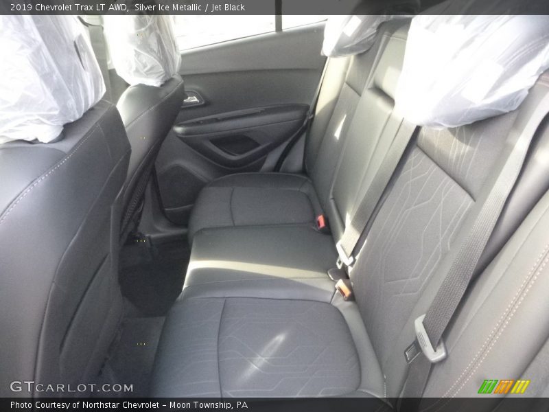 Silver Ice Metallic / Jet Black 2019 Chevrolet Trax LT AWD