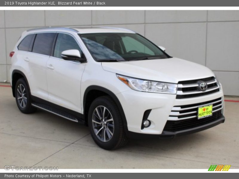 Blizzard Pearl White / Black 2019 Toyota Highlander XLE