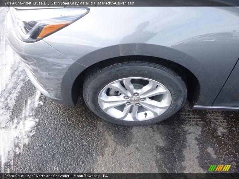 Satin Steel Gray Metallic / Jet Black/­Galvanized 2019 Chevrolet Cruze LT