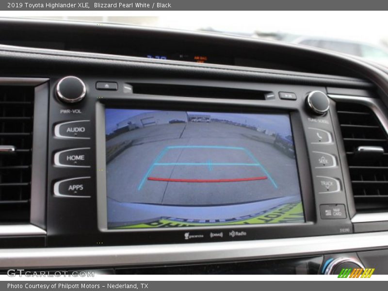 Blizzard Pearl White / Black 2019 Toyota Highlander XLE