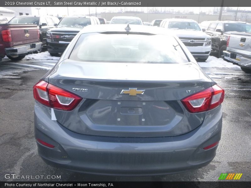 Satin Steel Gray Metallic / Jet Black/­Galvanized 2019 Chevrolet Cruze LT