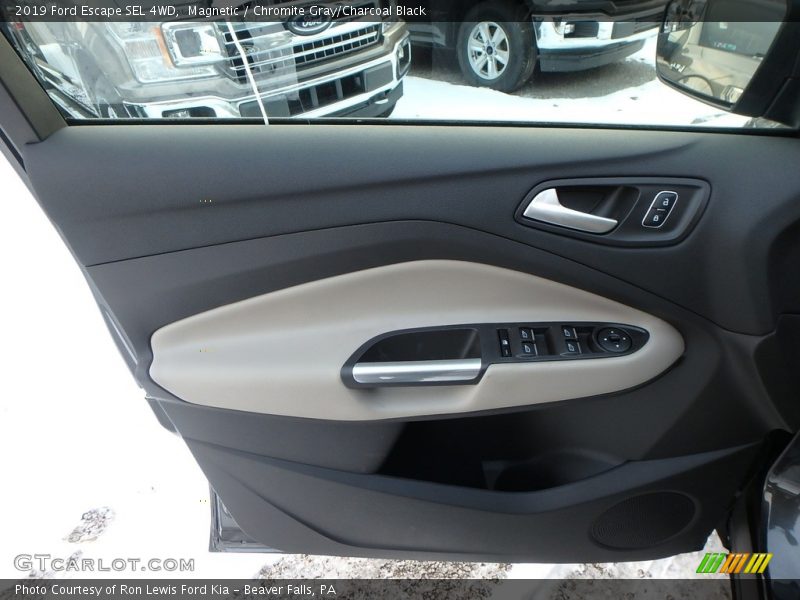 Magnetic / Chromite Gray/Charcoal Black 2019 Ford Escape SEL 4WD