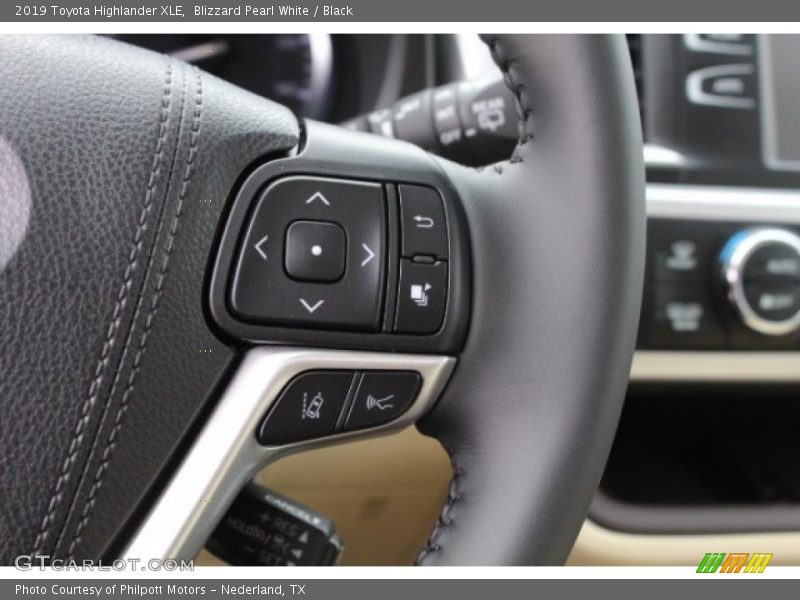 Blizzard Pearl White / Black 2019 Toyota Highlander XLE