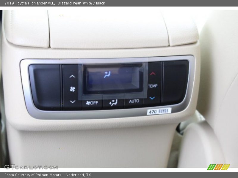 Blizzard Pearl White / Black 2019 Toyota Highlander XLE