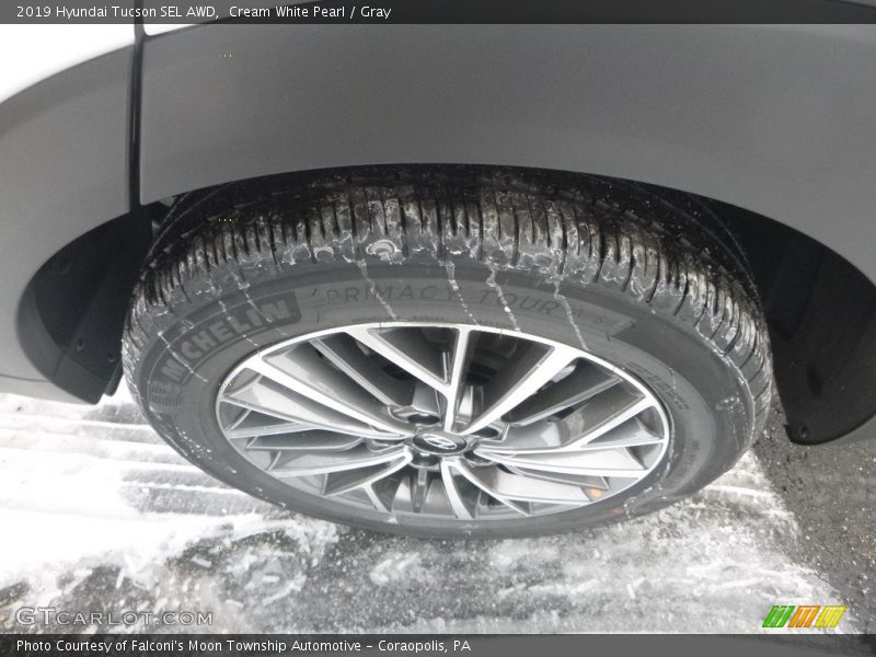 Cream White Pearl / Gray 2019 Hyundai Tucson SEL AWD