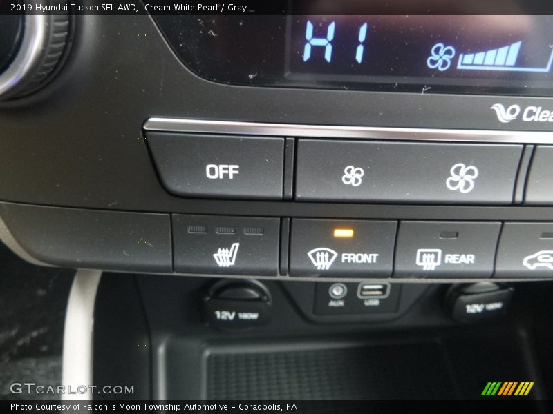 Cream White Pearl / Gray 2019 Hyundai Tucson SEL AWD
