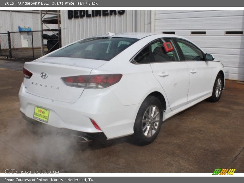 Quartz White Pearl / Black 2019 Hyundai Sonata SE