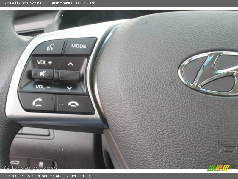 Quartz White Pearl / Black 2019 Hyundai Sonata SE