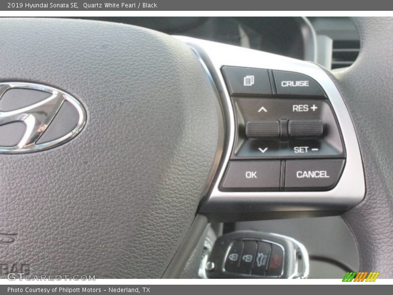 Quartz White Pearl / Black 2019 Hyundai Sonata SE
