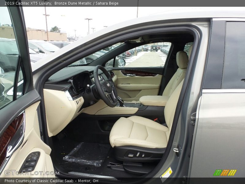  2019 XT5 Luxury Sahara Beige Interior