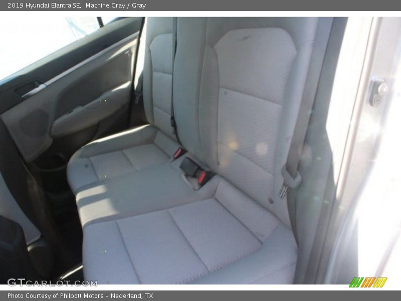 Machine Gray / Gray 2019 Hyundai Elantra SE