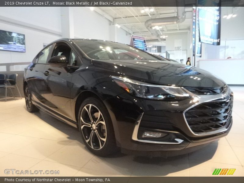 Mosaic Black Metallic / Jet Black/­Galvanized 2019 Chevrolet Cruze LT