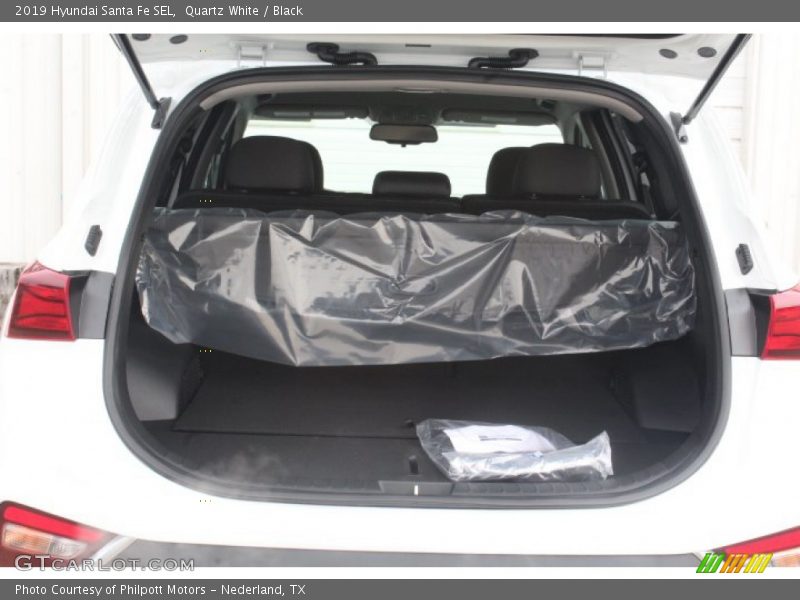 Quartz White / Black 2019 Hyundai Santa Fe SEL