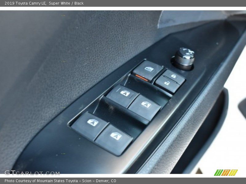 Super White / Black 2019 Toyota Camry LE