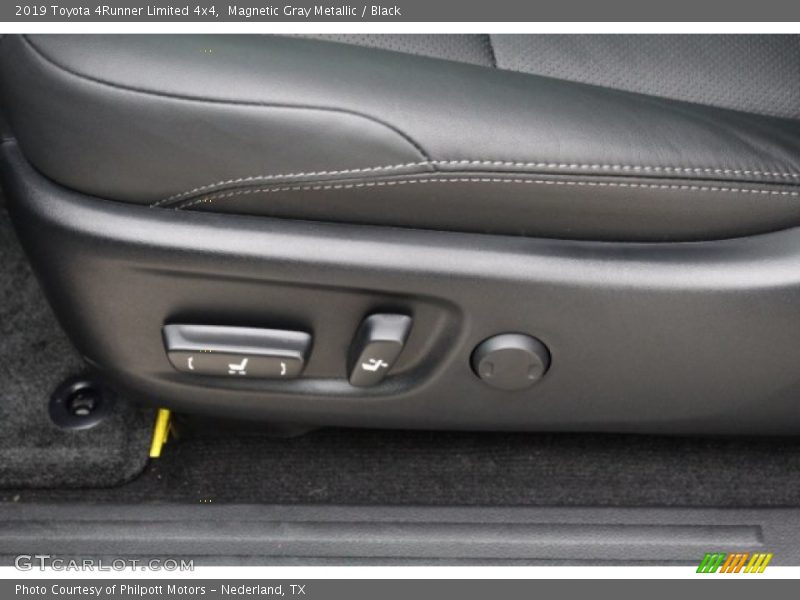 Magnetic Gray Metallic / Black 2019 Toyota 4Runner Limited 4x4