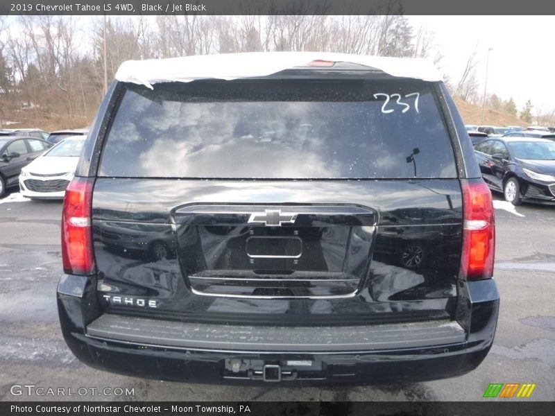 Black / Jet Black 2019 Chevrolet Tahoe LS 4WD