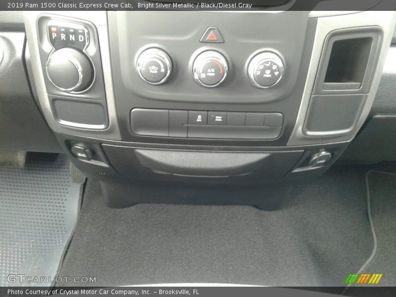 Bright Silver Metallic / Black/Diesel Gray 2019 Ram 1500 Classic Express Crew Cab