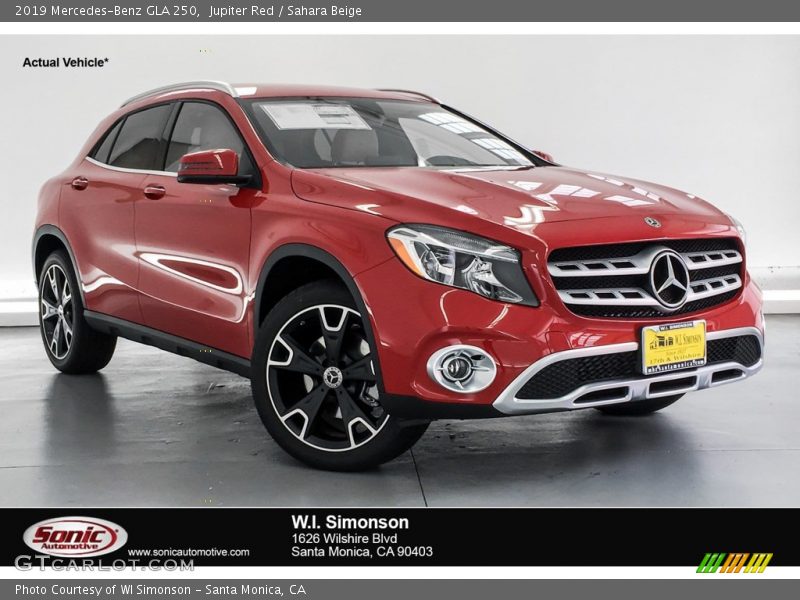 Jupiter Red / Sahara Beige 2019 Mercedes-Benz GLA 250