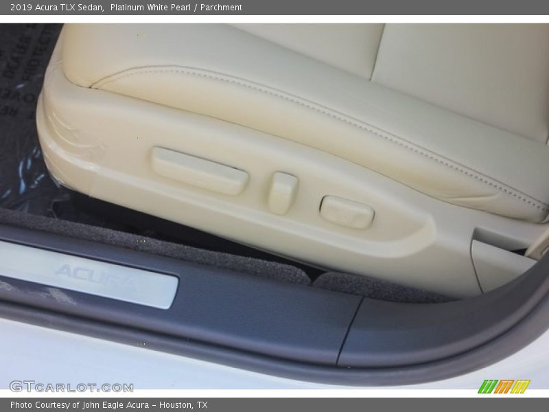 Platinum White Pearl / Parchment 2019 Acura TLX Sedan