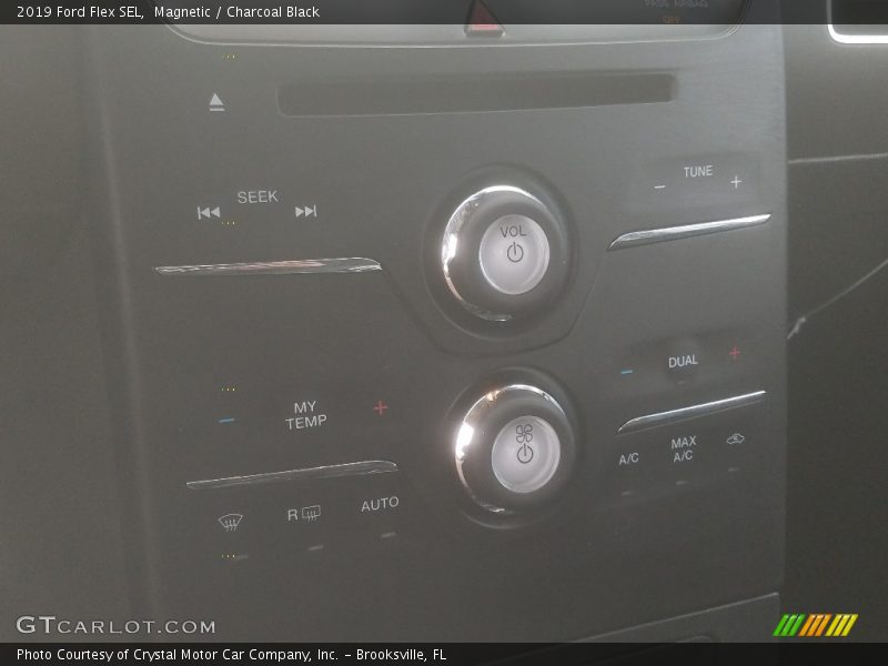 Magnetic / Charcoal Black 2019 Ford Flex SEL
