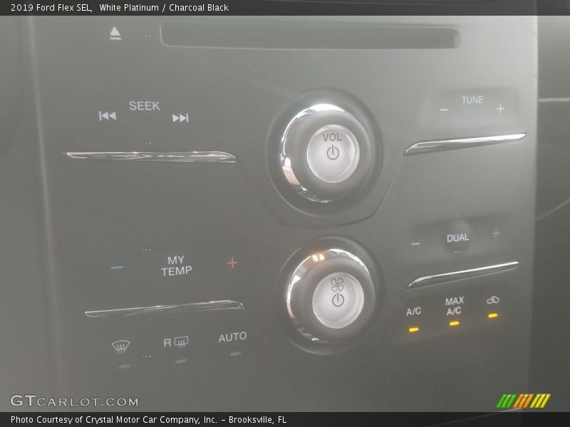 White Platinum / Charcoal Black 2019 Ford Flex SEL