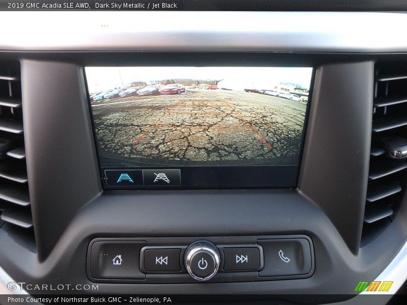 Controls of 2019 Acadia SLE AWD