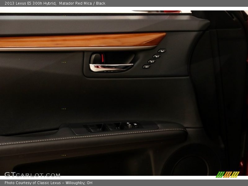 Matador Red Mica / Black 2013 Lexus ES 300h Hybrid