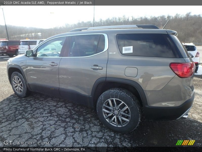 Pepperdust Metallic / Jet Black 2019 GMC Acadia SLE AWD
