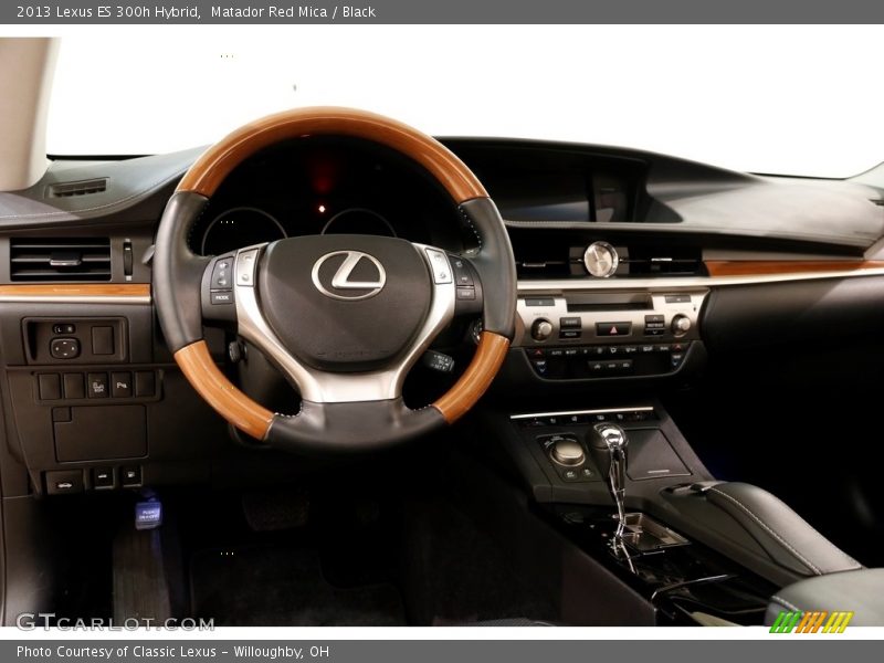 Matador Red Mica / Black 2013 Lexus ES 300h Hybrid