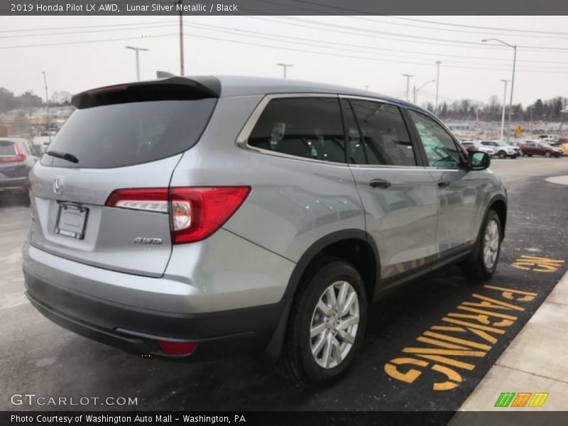 Lunar Silver Metallic / Black 2019 Honda Pilot LX AWD