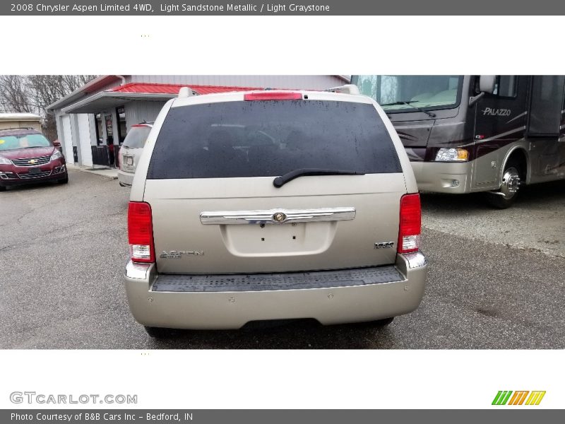 Light Sandstone Metallic / Light Graystone 2008 Chrysler Aspen Limited 4WD