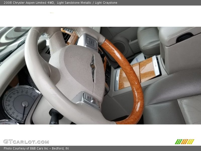 Light Sandstone Metallic / Light Graystone 2008 Chrysler Aspen Limited 4WD