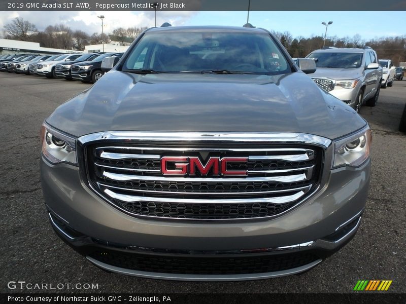 Pepperdust Metallic / Jet Black 2019 GMC Acadia SLT AWD