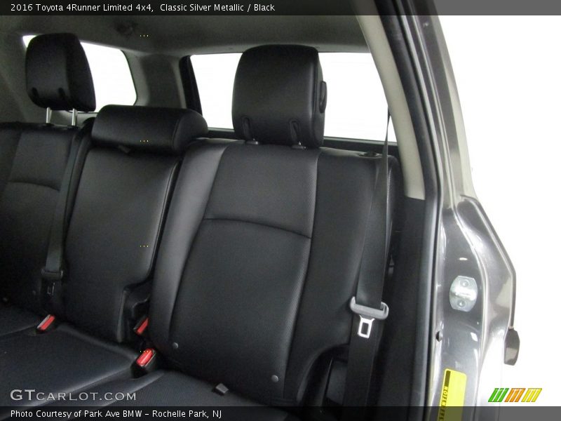 Classic Silver Metallic / Black 2016 Toyota 4Runner Limited 4x4
