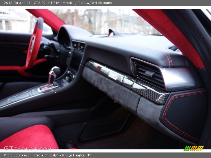 Dashboard of 2018 911 GT2 RS