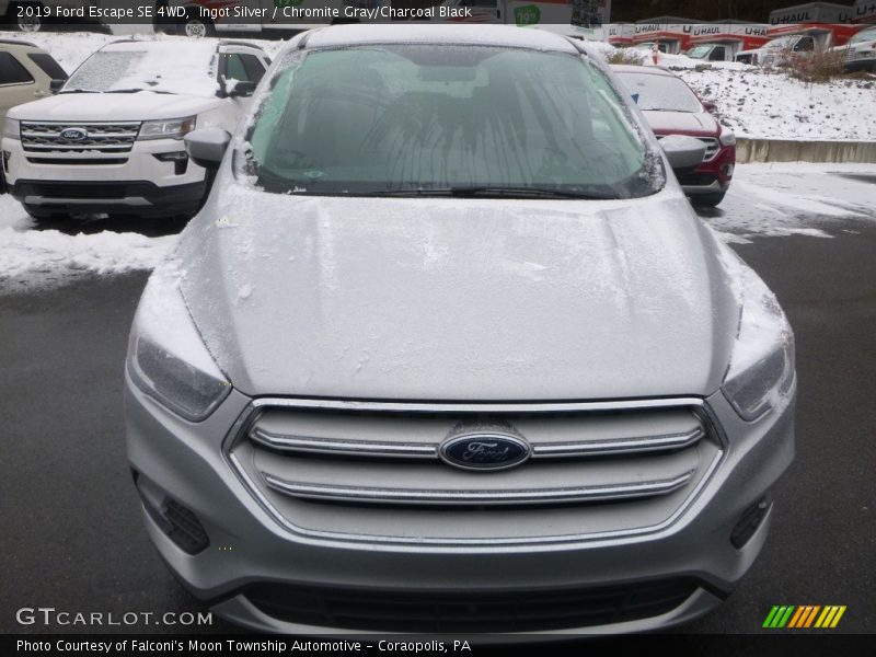 Ingot Silver / Chromite Gray/Charcoal Black 2019 Ford Escape SE 4WD