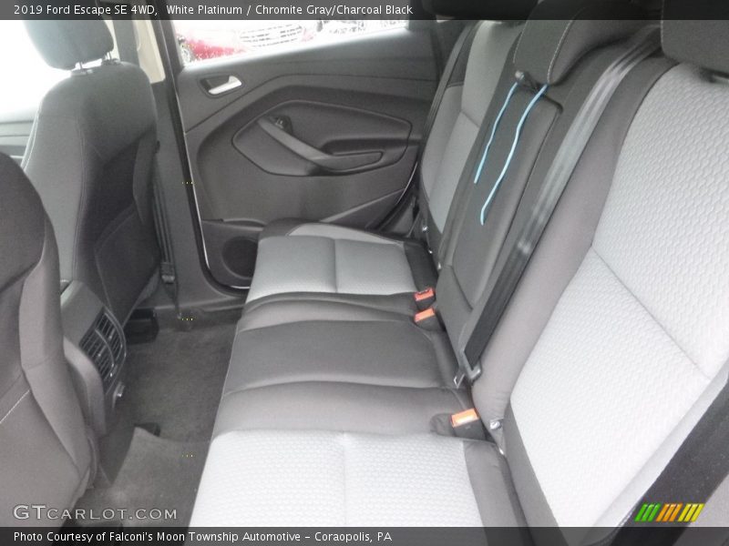 White Platinum / Chromite Gray/Charcoal Black 2019 Ford Escape SE 4WD