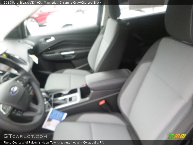 Magnetic / Chromite Gray/Charcoal Black 2019 Ford Escape SE 4WD