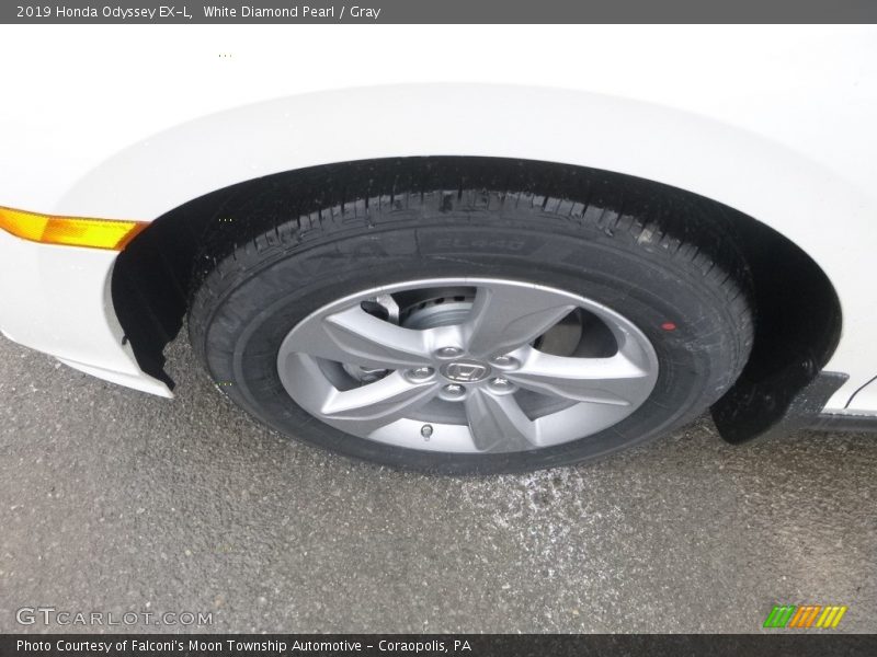 White Diamond Pearl / Gray 2019 Honda Odyssey EX-L