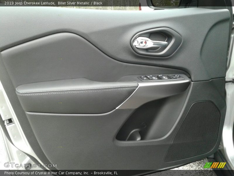 Billet Silver Metallic / Black 2019 Jeep Cherokee Latitude